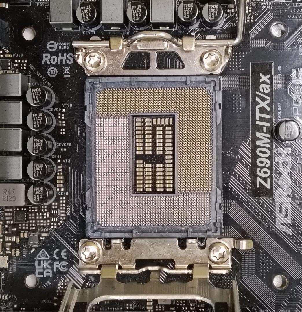 ASRock Z690M-ITX/ax LGA1700 マザーボード