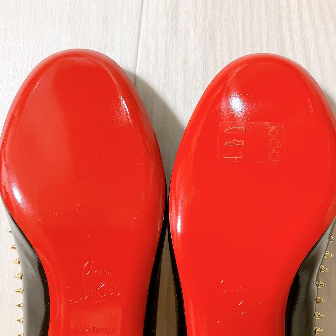 極美品　クリスチャン ルブタン　スタッズ　ブラックパテントレザーパンプス　36