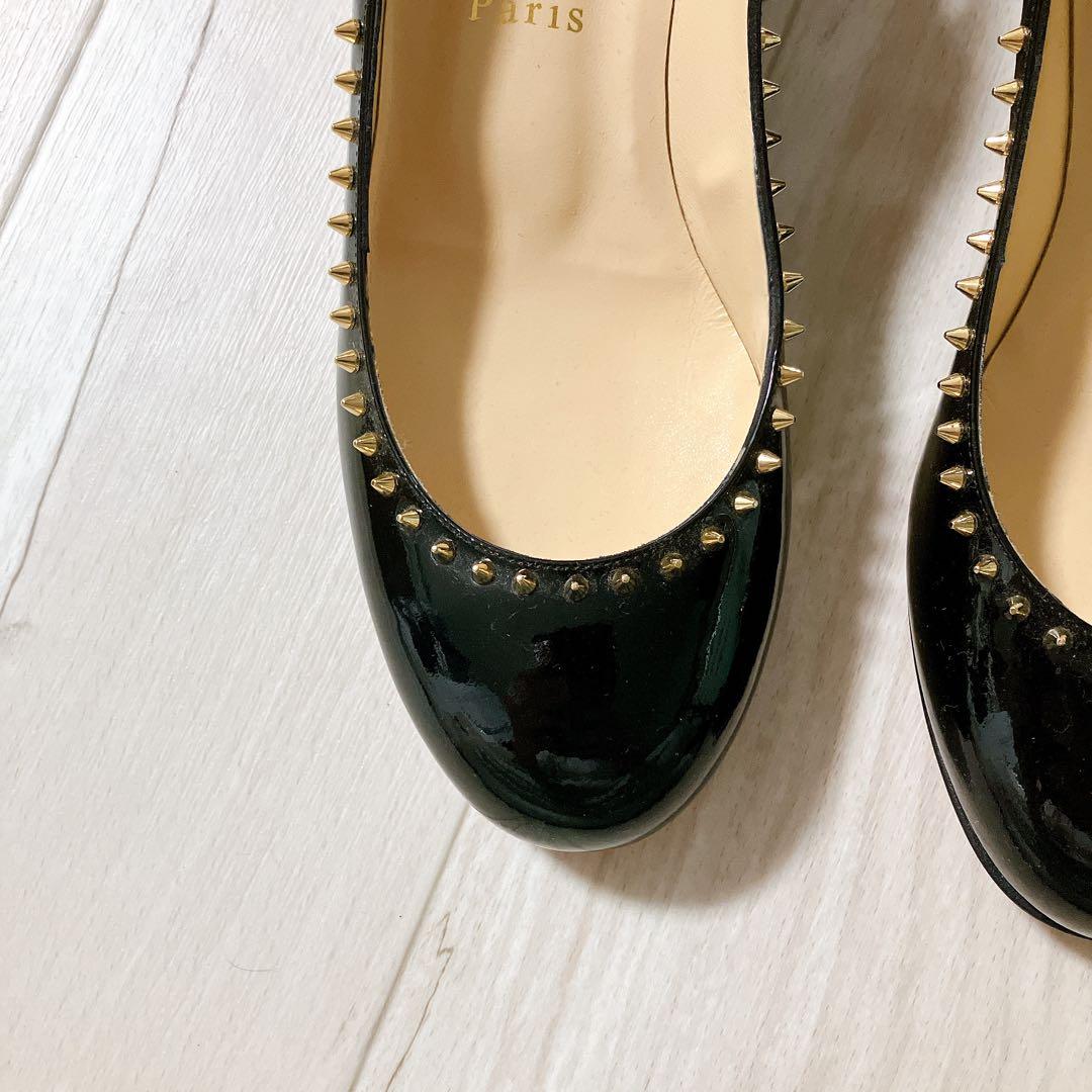 極美品　クリスチャン ルブタン　スタッズ　ブラックパテントレザーパンプス　36