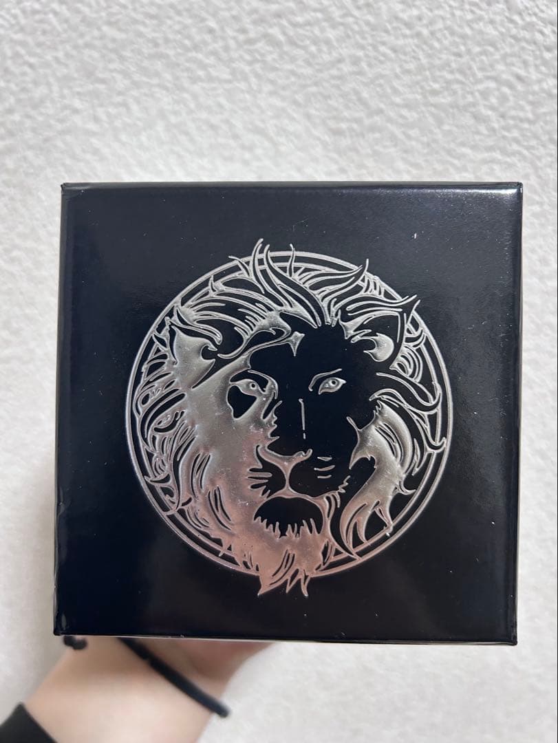 VERSUS シルバー クォーツ時計