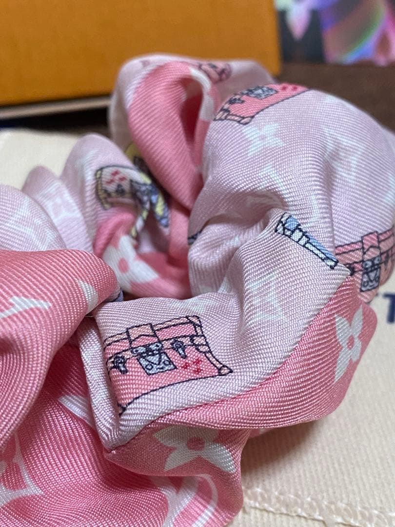 ルイヴィトン シュシュ トロ・シュー　可愛い