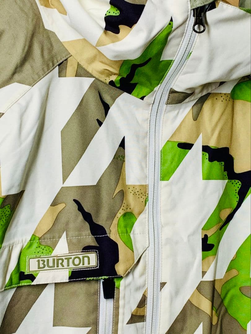 [美品] BURTON XL 迷彩柄 スノーボードウェア