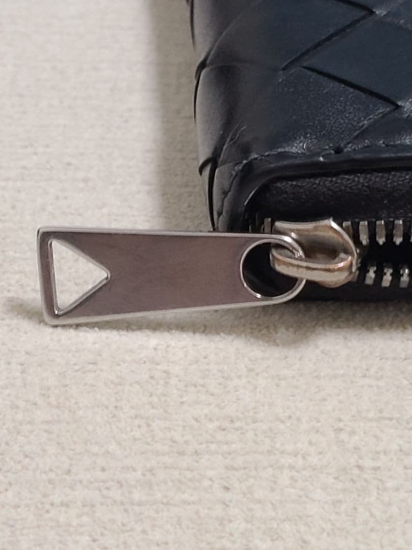 ボッテガヴェネタ ケース　ラウンドジップ　ミニ財布