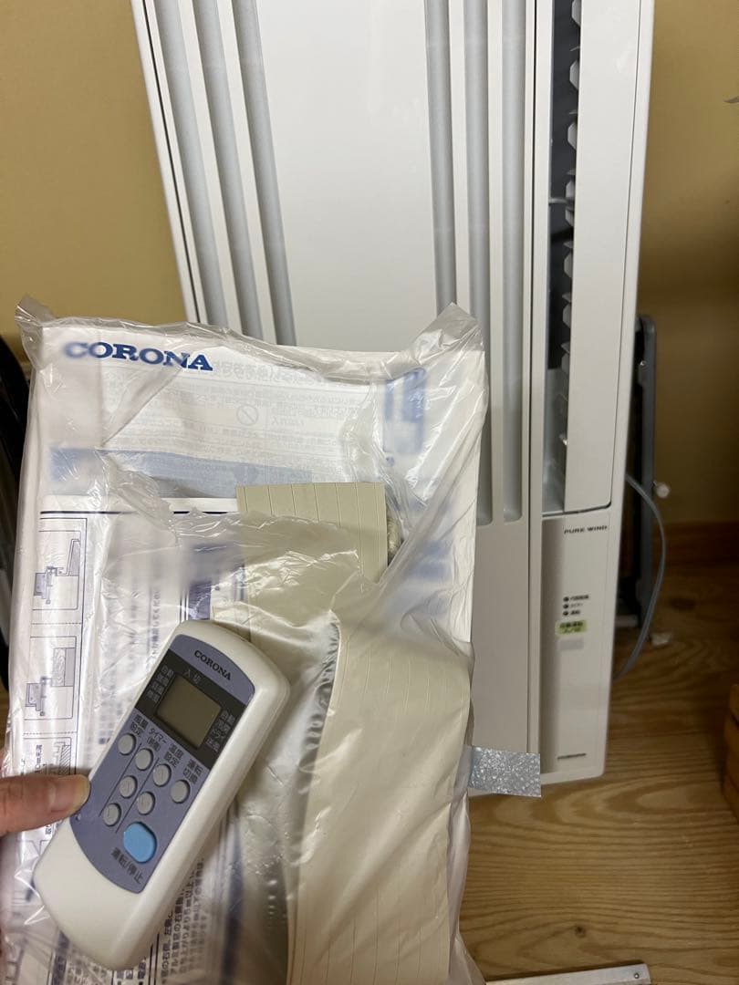 美品CORONA窓用エアコン CW-F1624R 2024年製