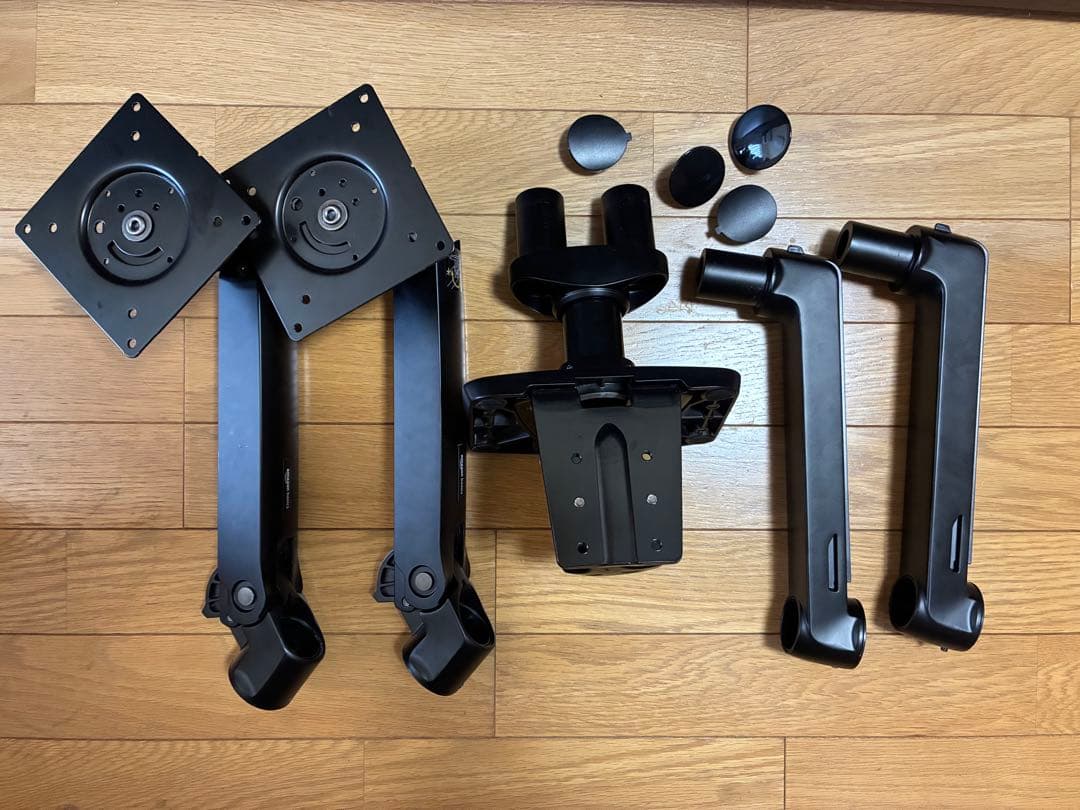 Amazonベーシック モニターアーム デュアルディスプレイタイプ
