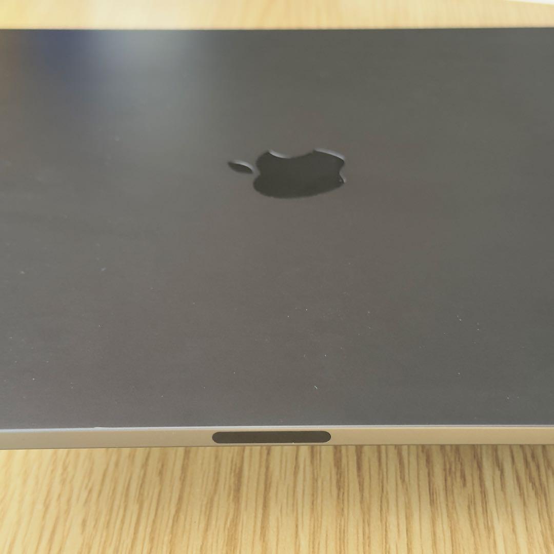 第4世代 iPad Pro 12.9インチ スペースグレー