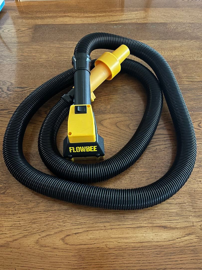 年末値引き！FLOWBEE フロービー　掃除機吸引式 電動バリカン