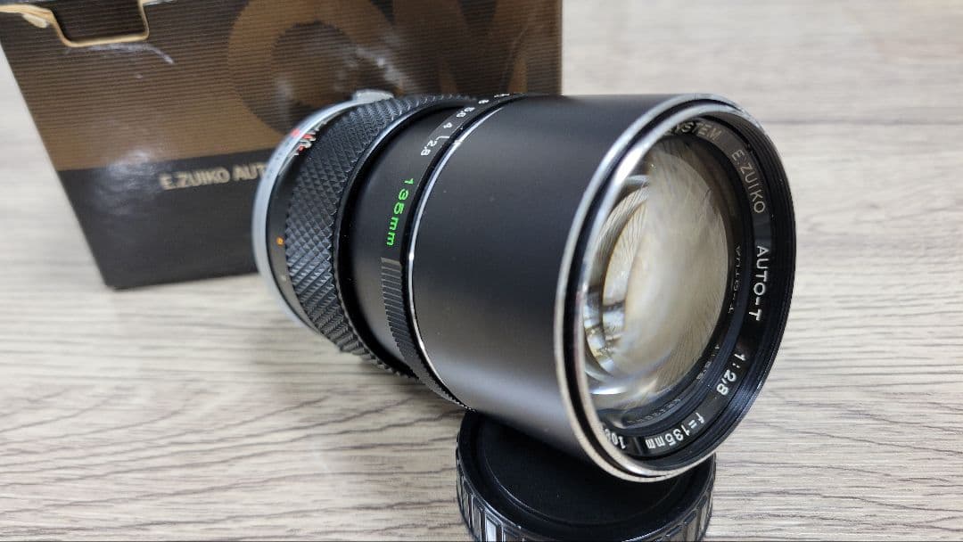 【美品】OLYMPUS E.ZUIKO AUTO-T F2.8 135mm