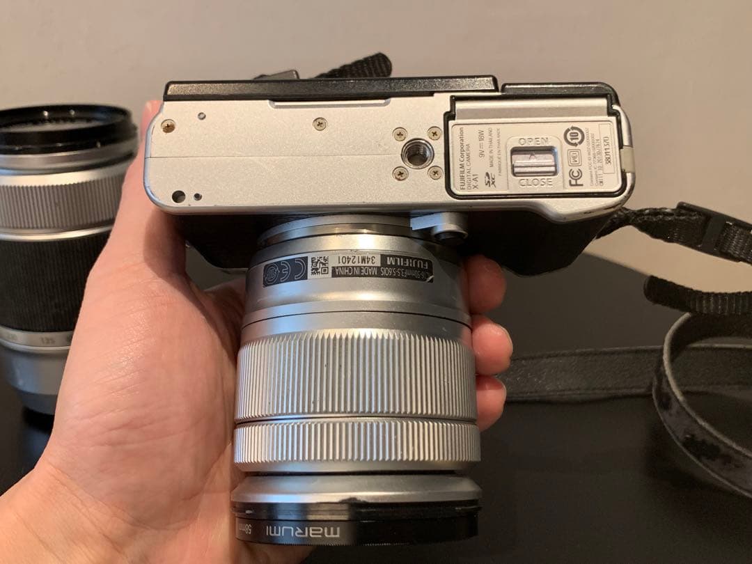 Fujifilm 富士フィルム　X-A1 ミラーレス一眼