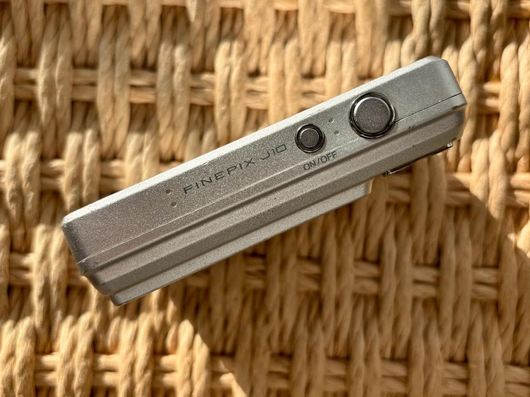 [動作確認済] FUJIFILM FINEPIX J10 シルバー