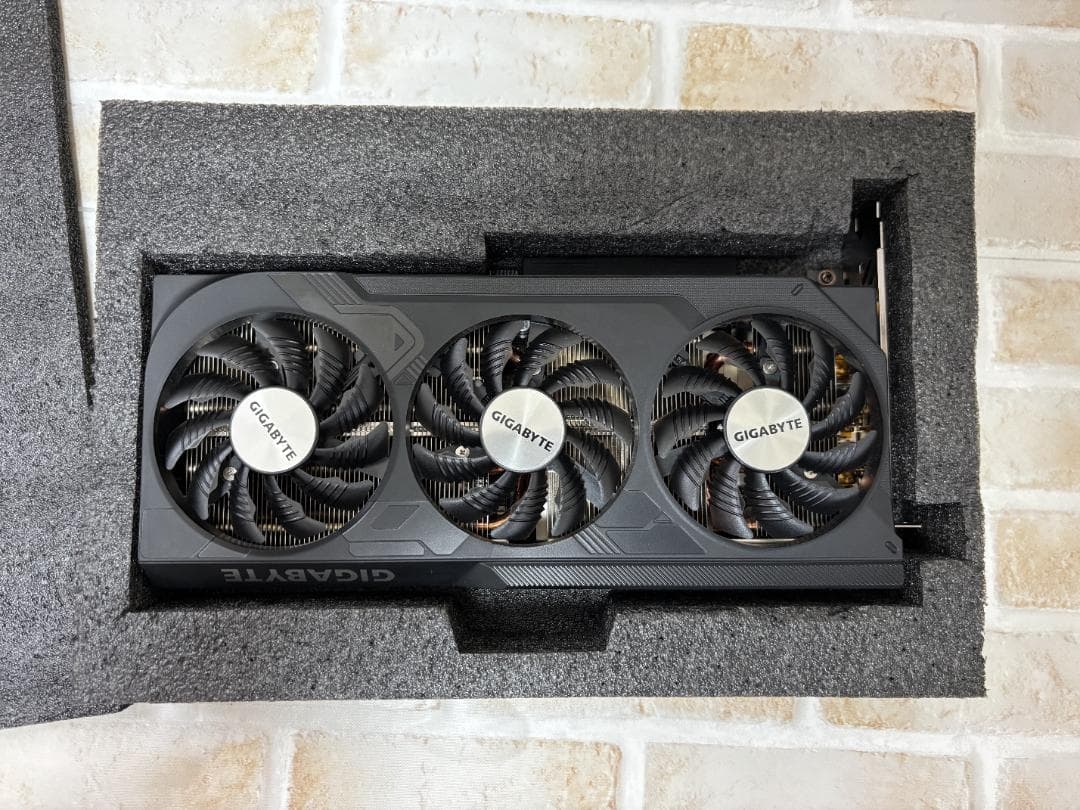 【内装欠品】Gigabyte GeForce RTX 4070 SUPER