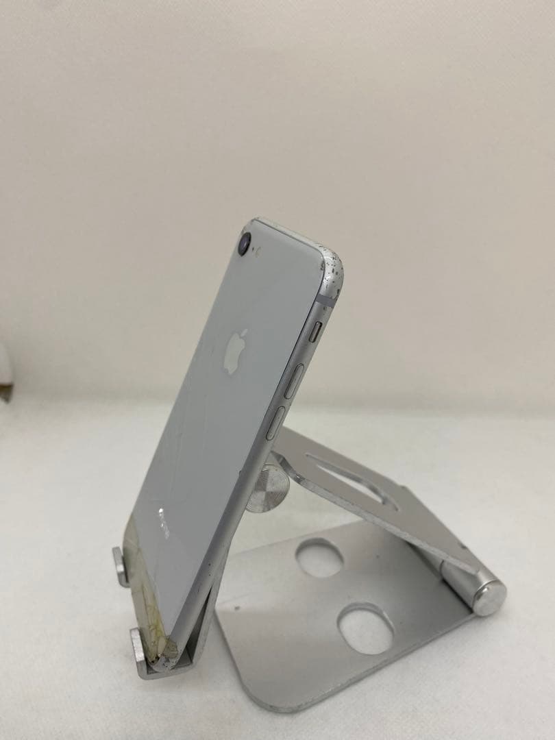 Iphone 8 64GB Sim フリー　32912