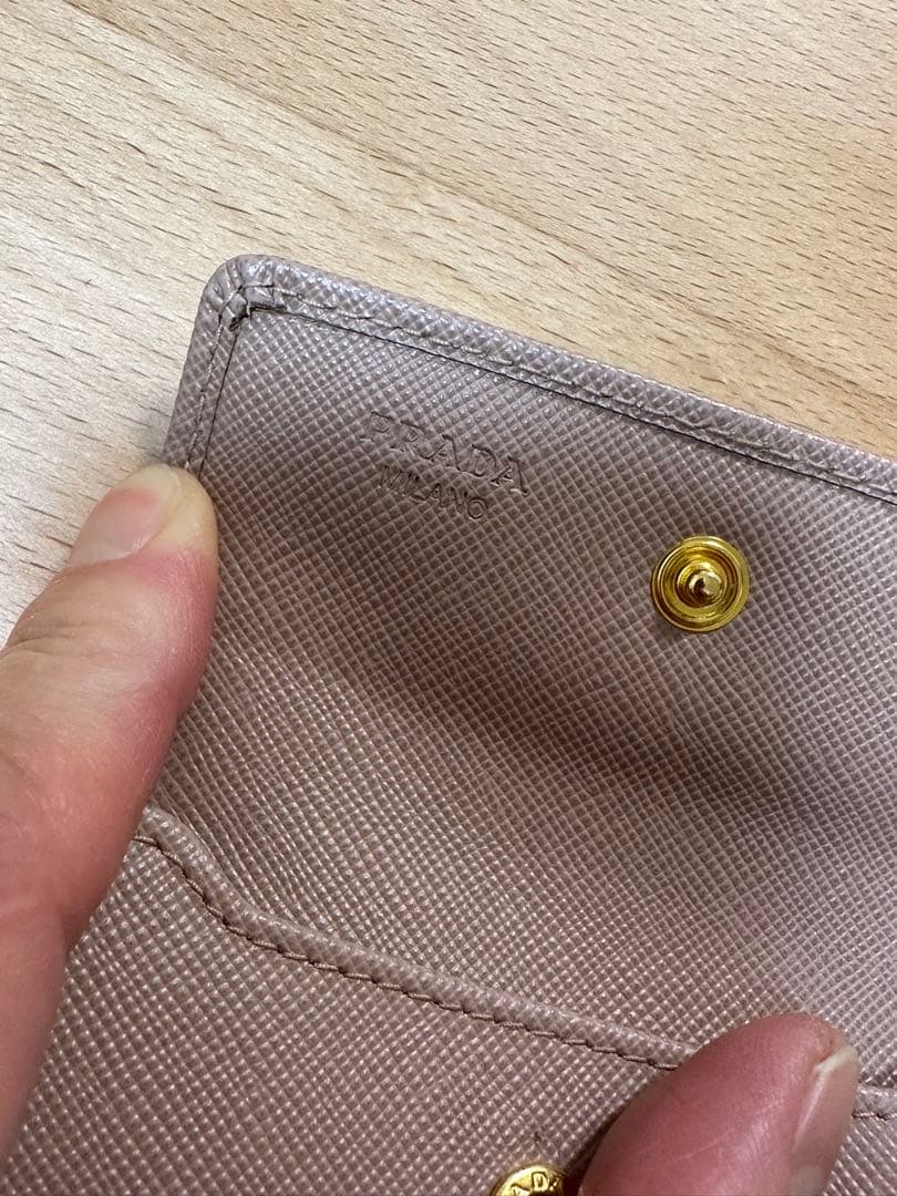 美品♢PRADA サフィアーノレザー 名刺入れ カードケース　ピンク