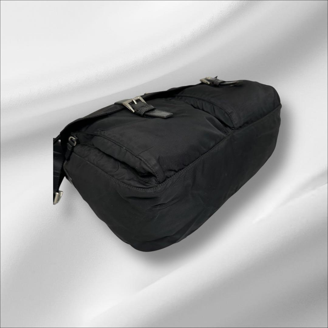 ヒナ様　PRADA プラダ メッセンジャーバッグ ナイロン NERO w18