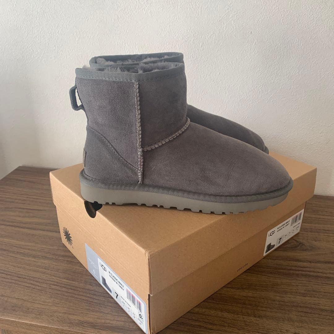 UGGクラシックミニⅡ 24㎝