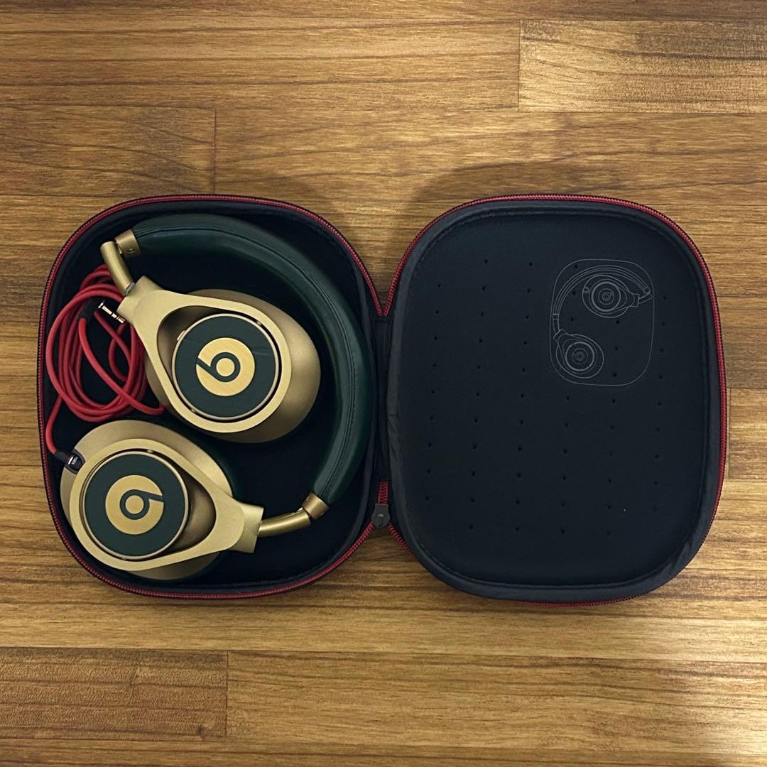 【激レア】beats Executive AUDEMARS PIGUET