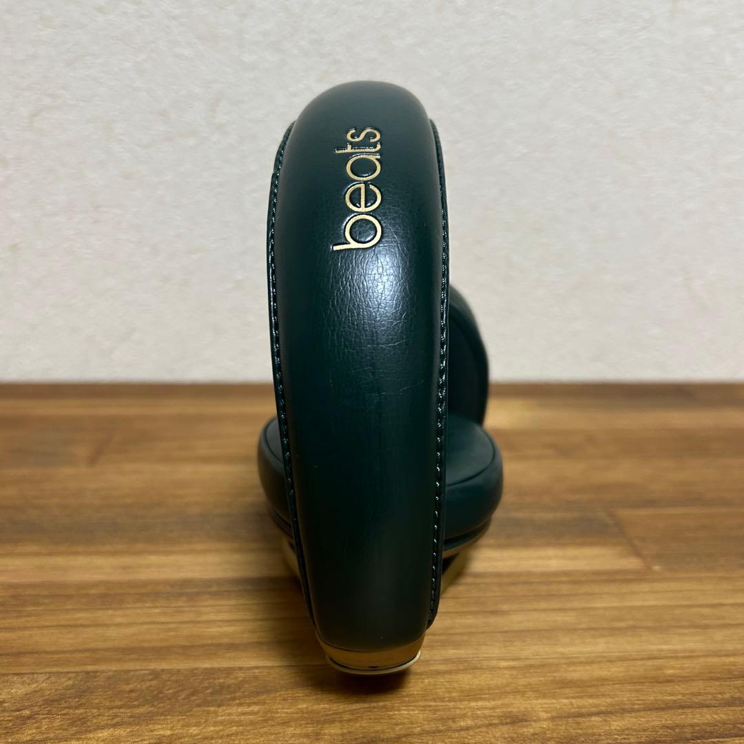 【激レア】beats Executive AUDEMARS PIGUET