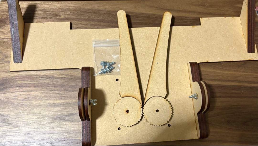 Wacom Cintiq 16 液晶ペンタブレット本体　スタンドおまけ付き