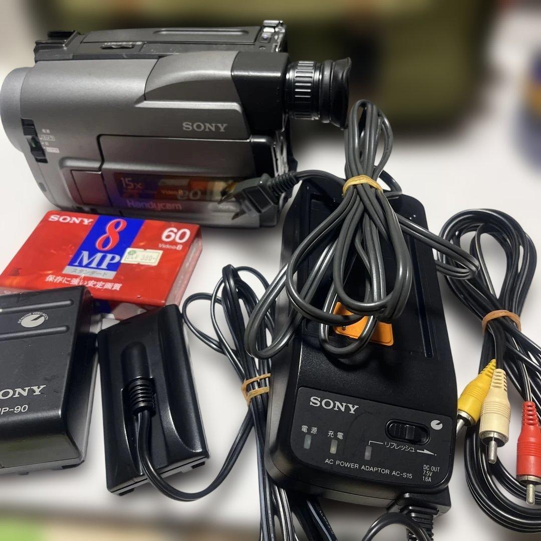 SONY Video8 HANDYCAM CCD-TRV20 ②
