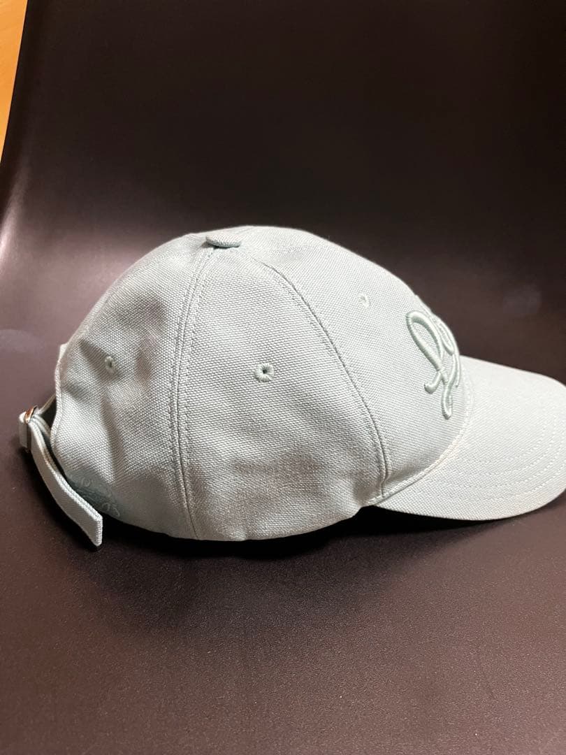 LOEWE アナグラム刺繍キャンバスキャップ Sage Green 57