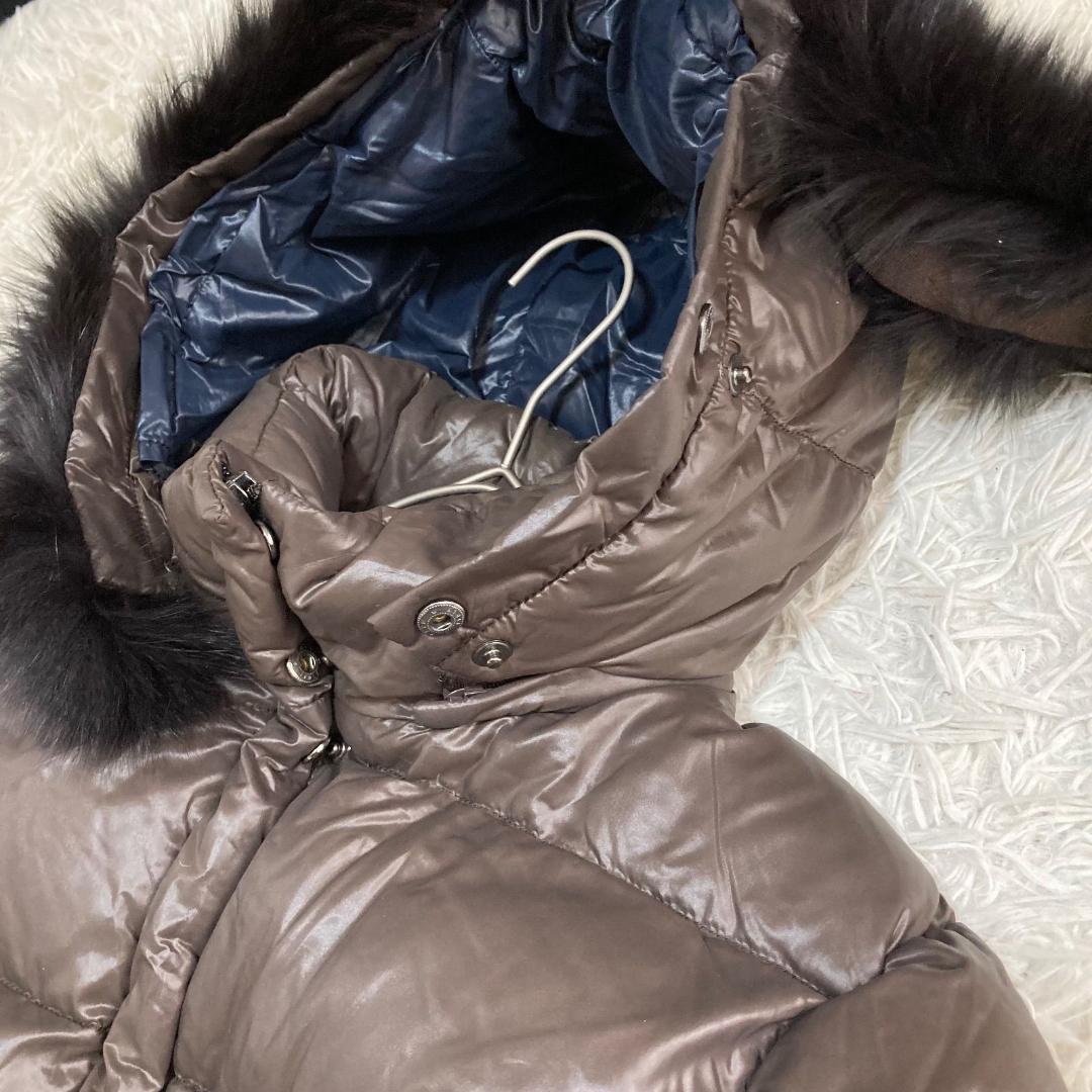 17201✨デュベティカ 42 L デネブ ラクーンファー ダウンコート 茶