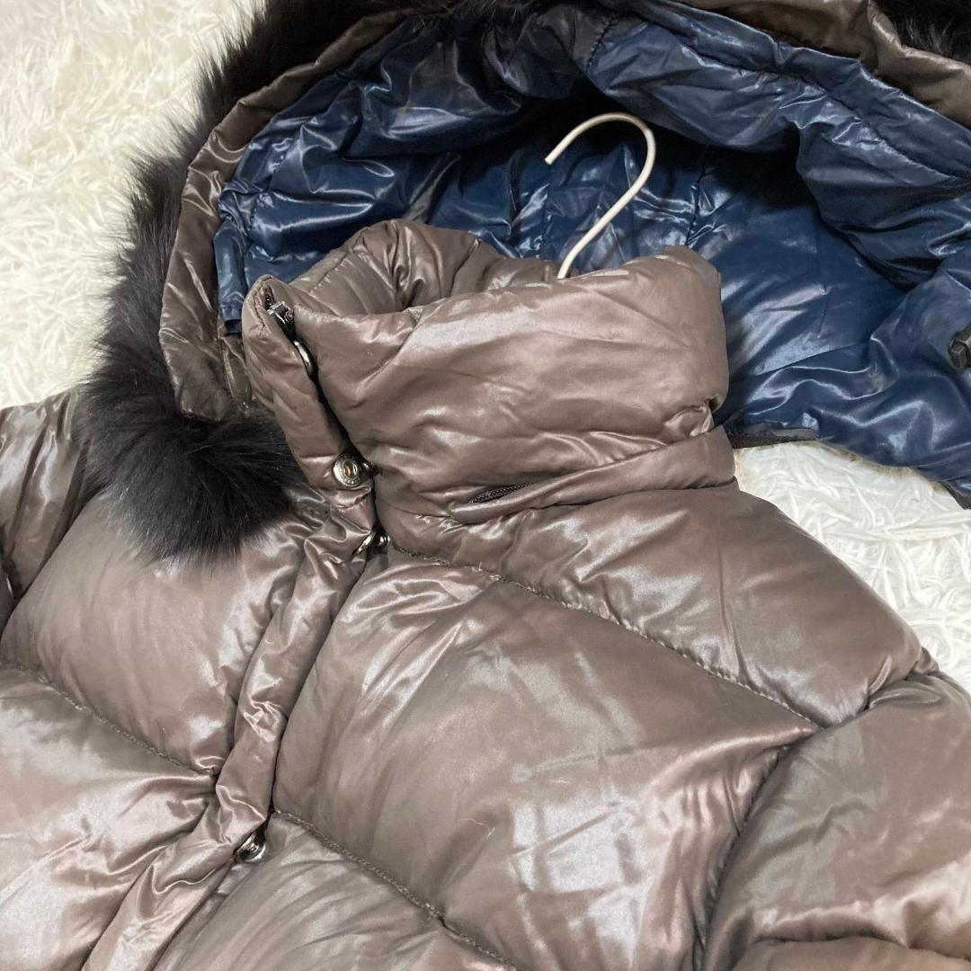17201✨デュベティカ 42 L デネブ ラクーンファー ダウンコート 茶
