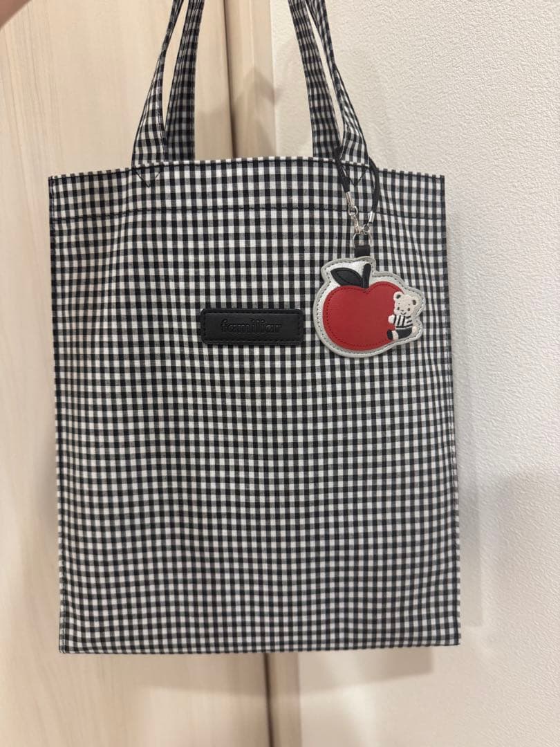 ファミリア　ブラックギンガムチェックトートバッグ
