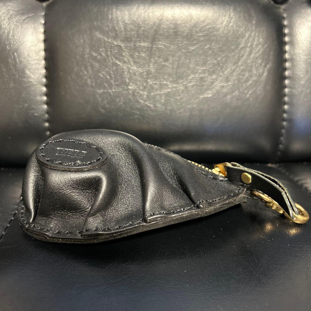 ヘルツ　小銭入れ ギョウザ型