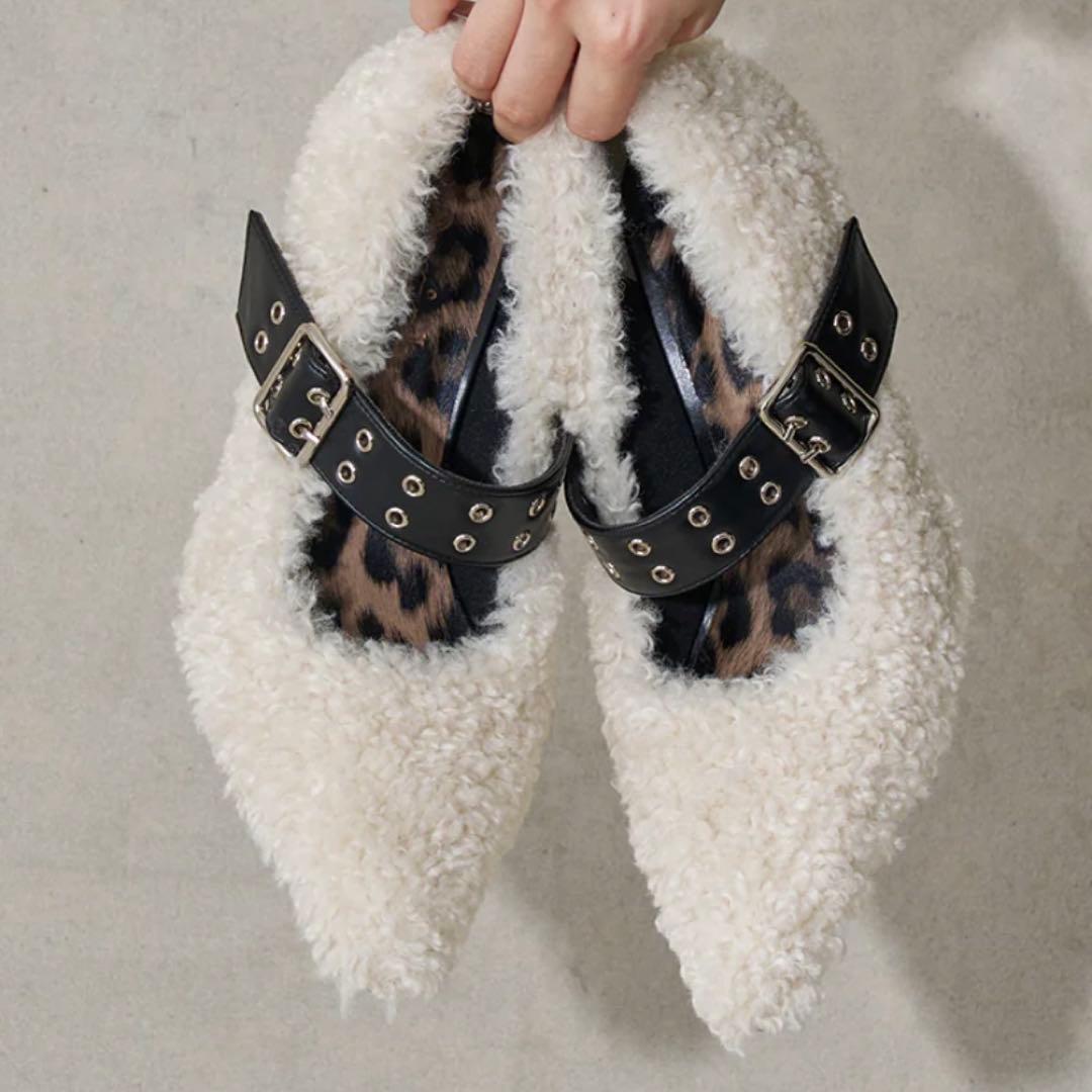 Darich バイカラー プードルファー ベルトパンプス