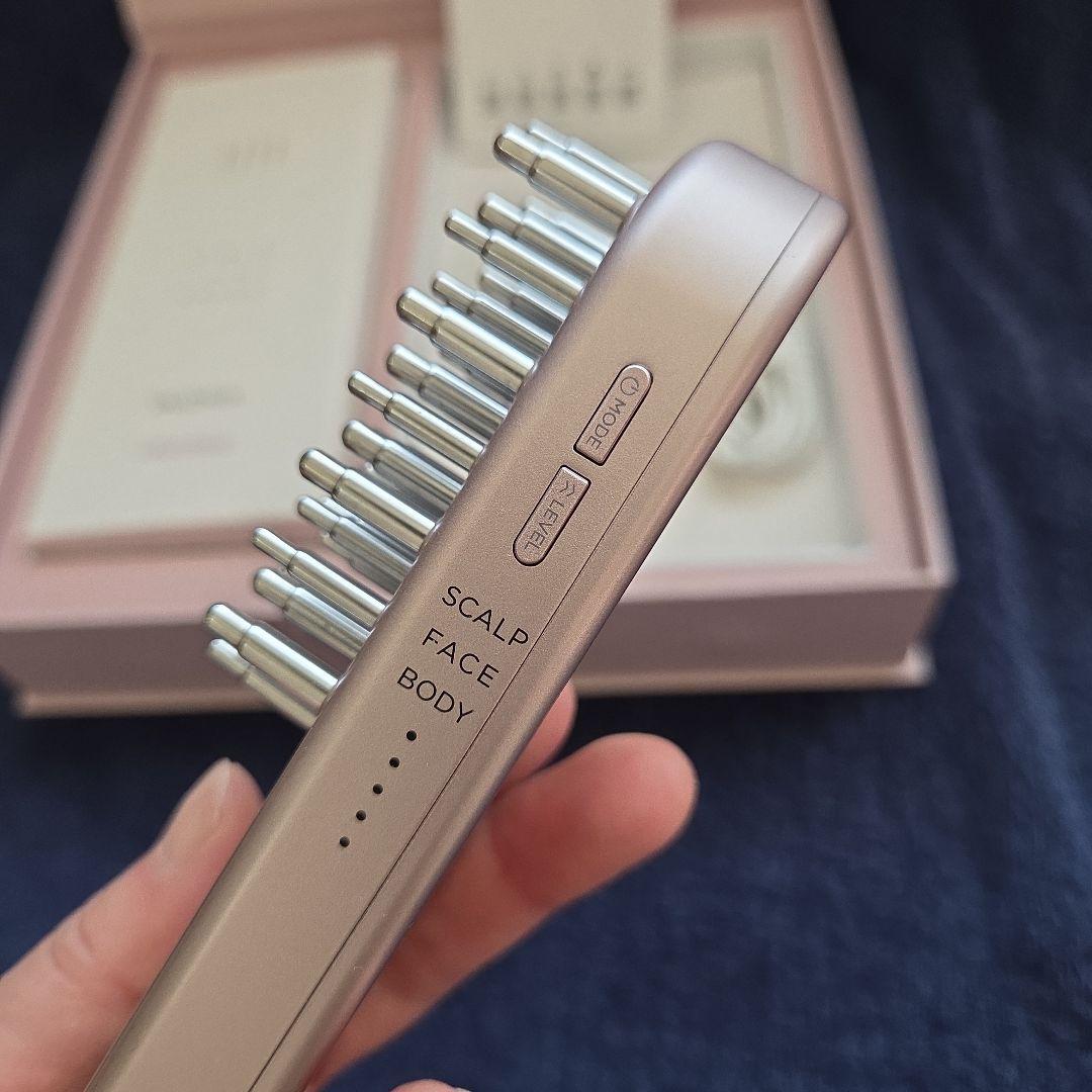 SALONIA エピリフトリフレッシュ 美顔器　電気ブラシ