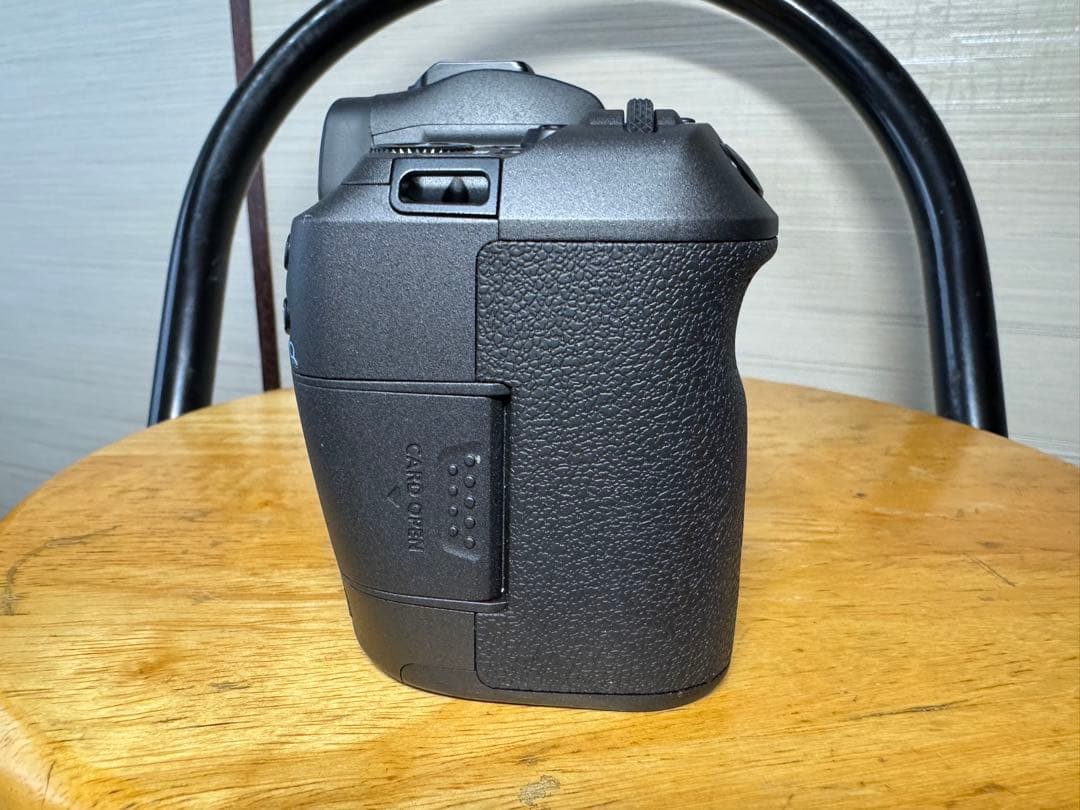 Canon EOS R 美品　ショット数1000以下