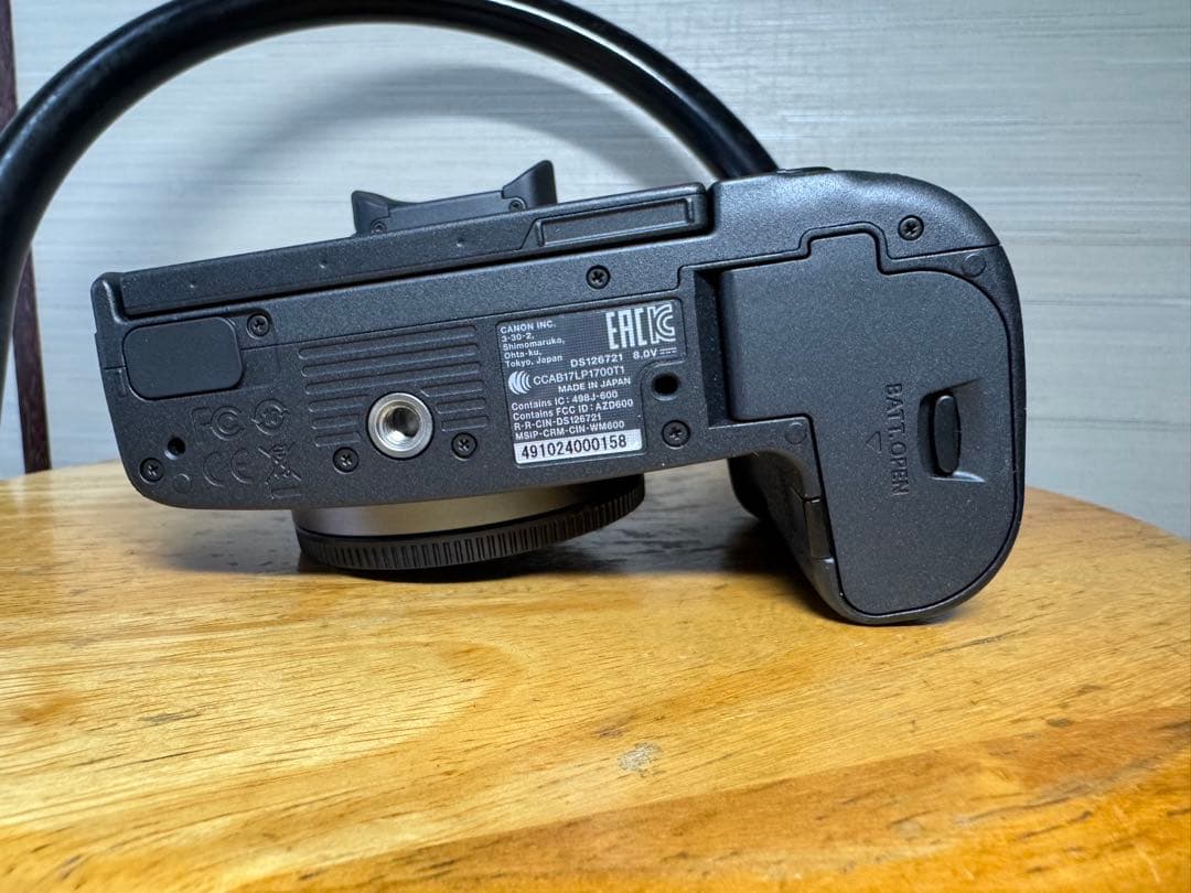 Canon EOS R 美品　ショット数1000以下