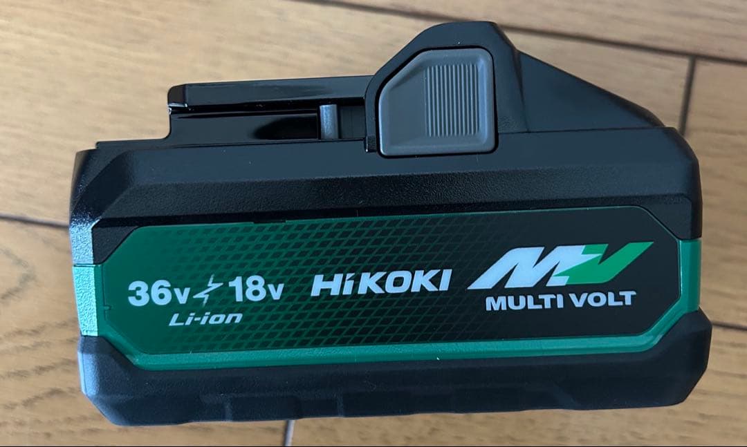 HiKOKI 冷温庫 持ち運び可能(バッテリー付き)