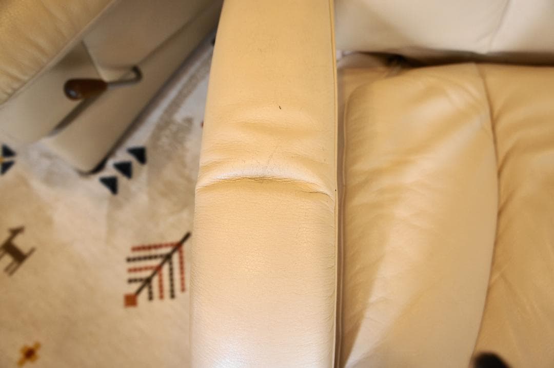 カリモク　回転式リクライニングチェア１脚　ベージュ系　RU86モデル