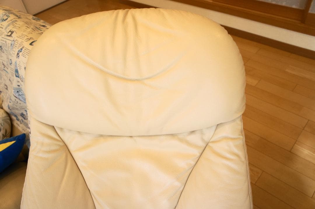 カリモク　回転式リクライニングチェア１脚　ベージュ系　RU86モデル