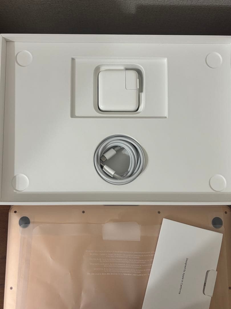 MacBook Air 13.3インチ ローズゴールド M1チップ 箱付美品