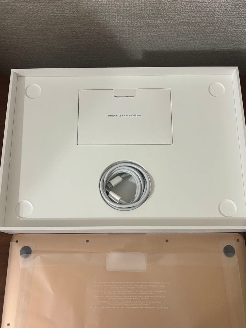 MacBook Air 13.3インチ ローズゴールド M1チップ 箱付美品