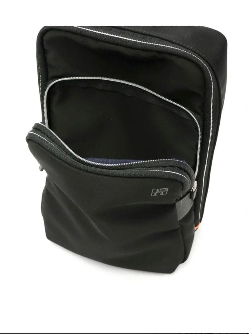 ✨未使用✨イズイット ボディバッグ IS/IT ワンショルダーバッグ A5