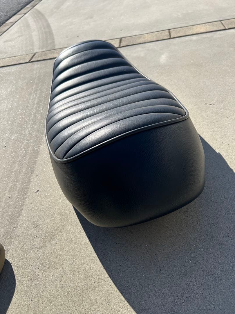 HEAVENS　ブラック/タックロール　SR400/500用