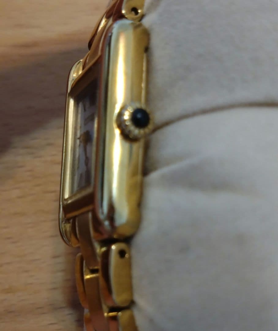 Kii: レディース 時計 ゴールド　エコ・ドライブ