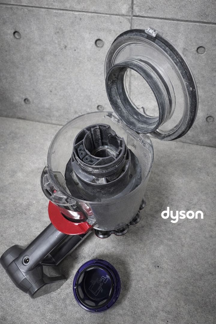 【動作品】ダイソン　SV12コードレスクリーナー