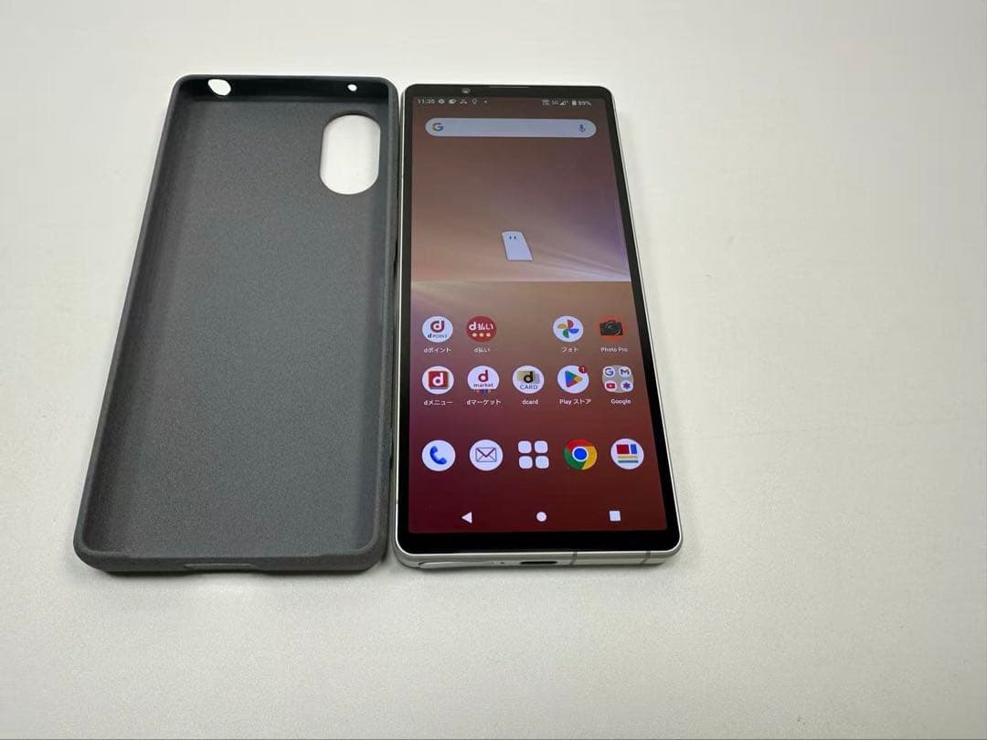 美品 SONY Xperia 5 V docomo 128GB シルバー