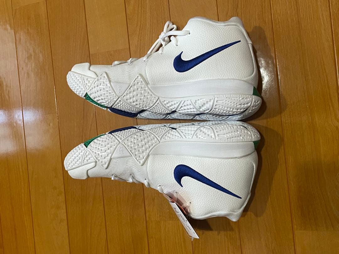 NIKE ナイキ　カイリー4 kyrie4 バッシュ　バスケ
