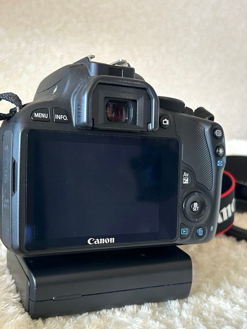 Canon EOS Kissx7 単焦点レンズ付き