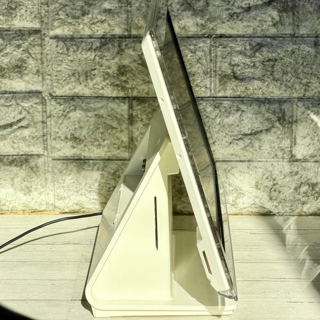 Panasonic「プライベート・ビエラ」15型ポータブルテレビ