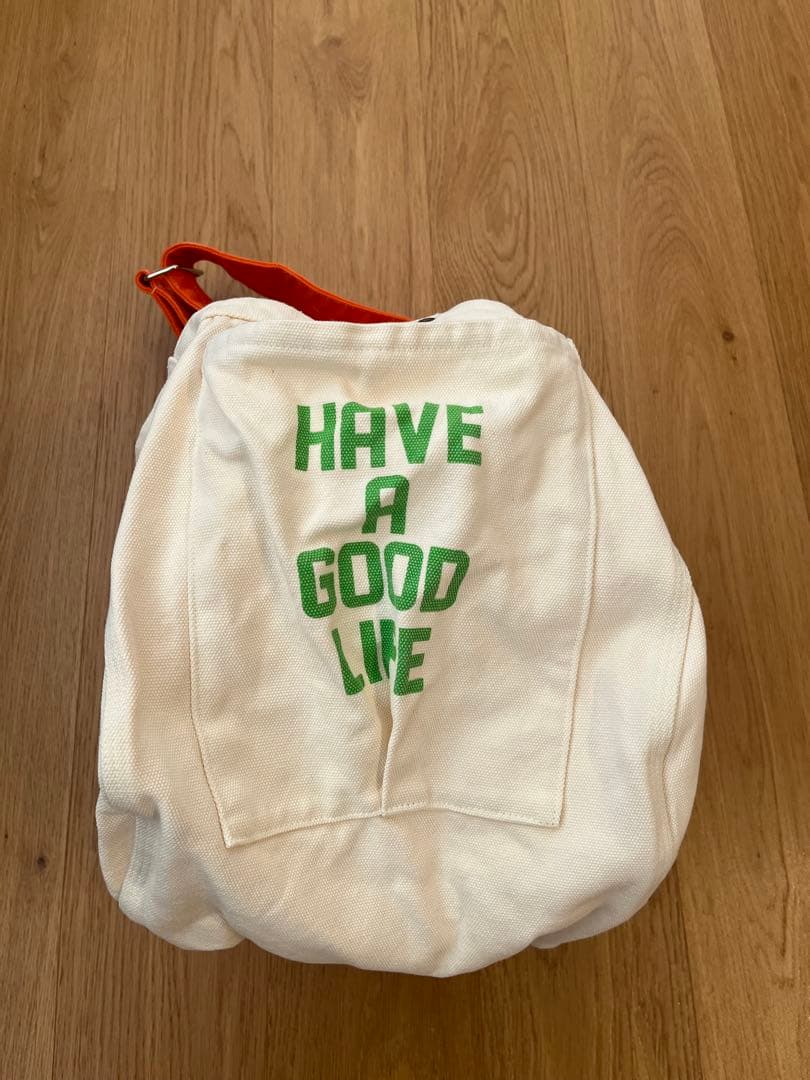 California Sportswear ニュースペーパーバッグ