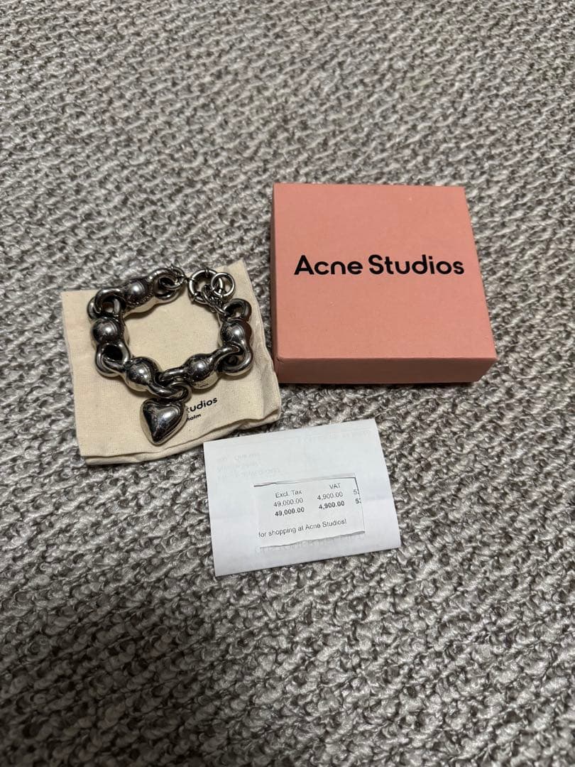 【美品】acne studios ハートブレスレット