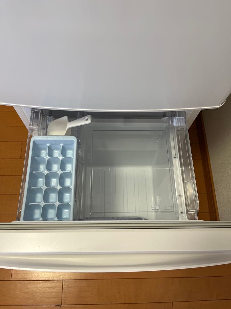 三菱 ノンフロン冷凍冷蔵庫 MR-P15EF-KW 2020年製 146L