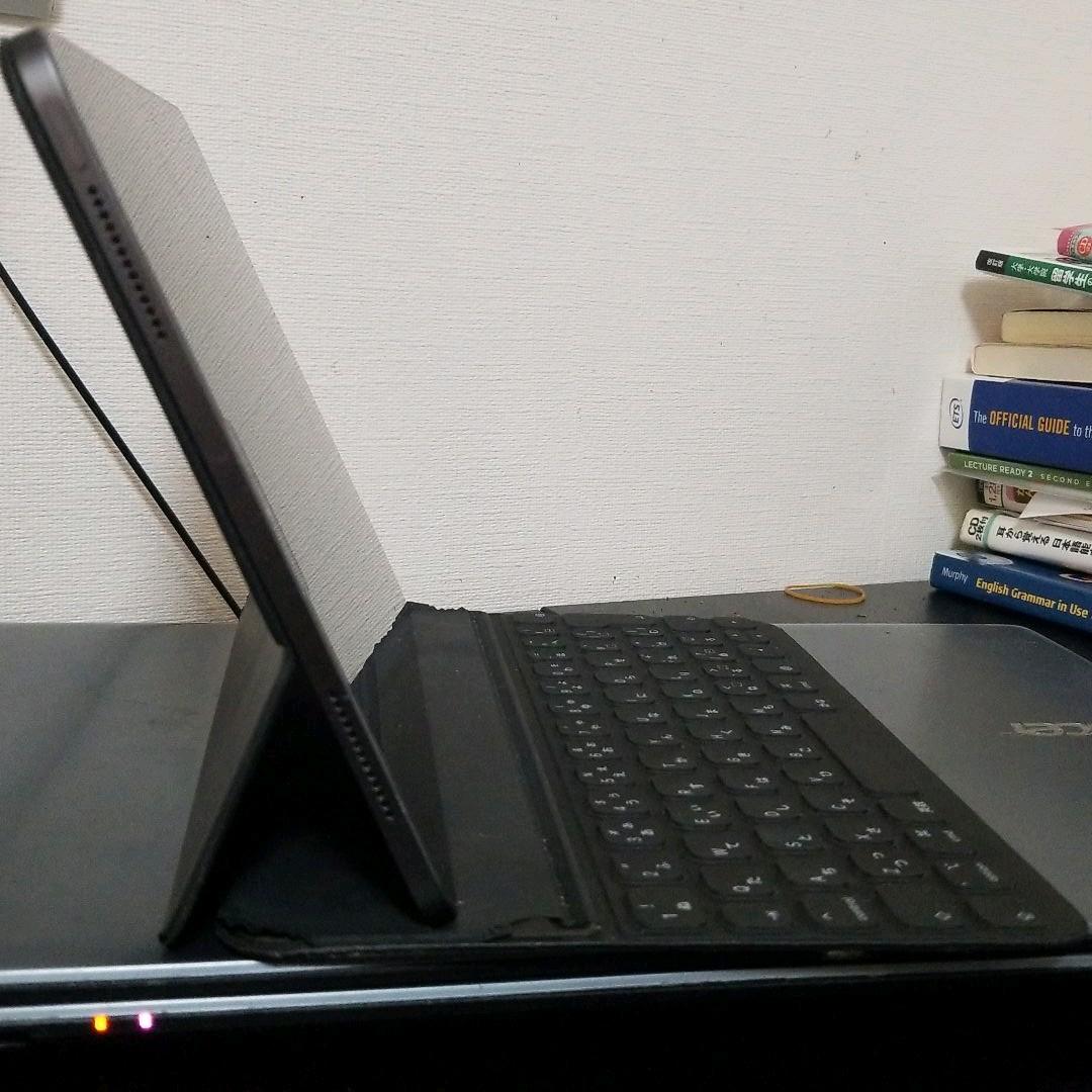 11インチIpad Pro (第2世代)とKeyboard