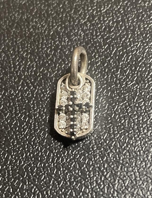 Justin Davis S.O.S スワロフスキー ドッグタグ ペンダント